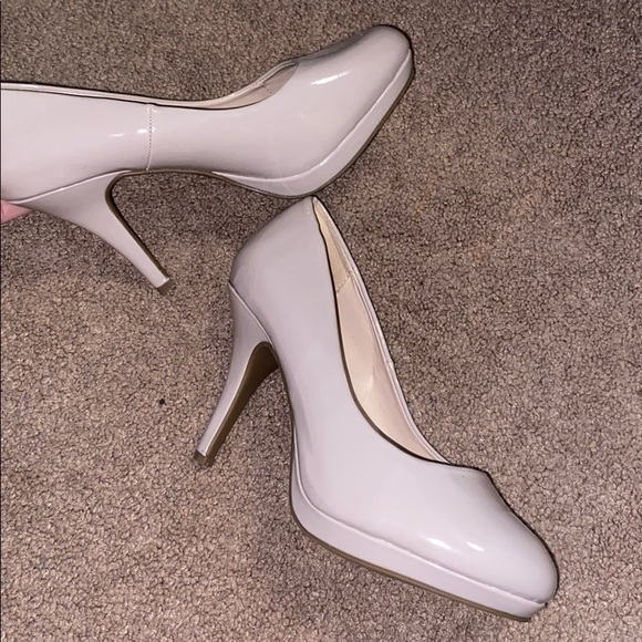 Heels - Picture 2 of 2